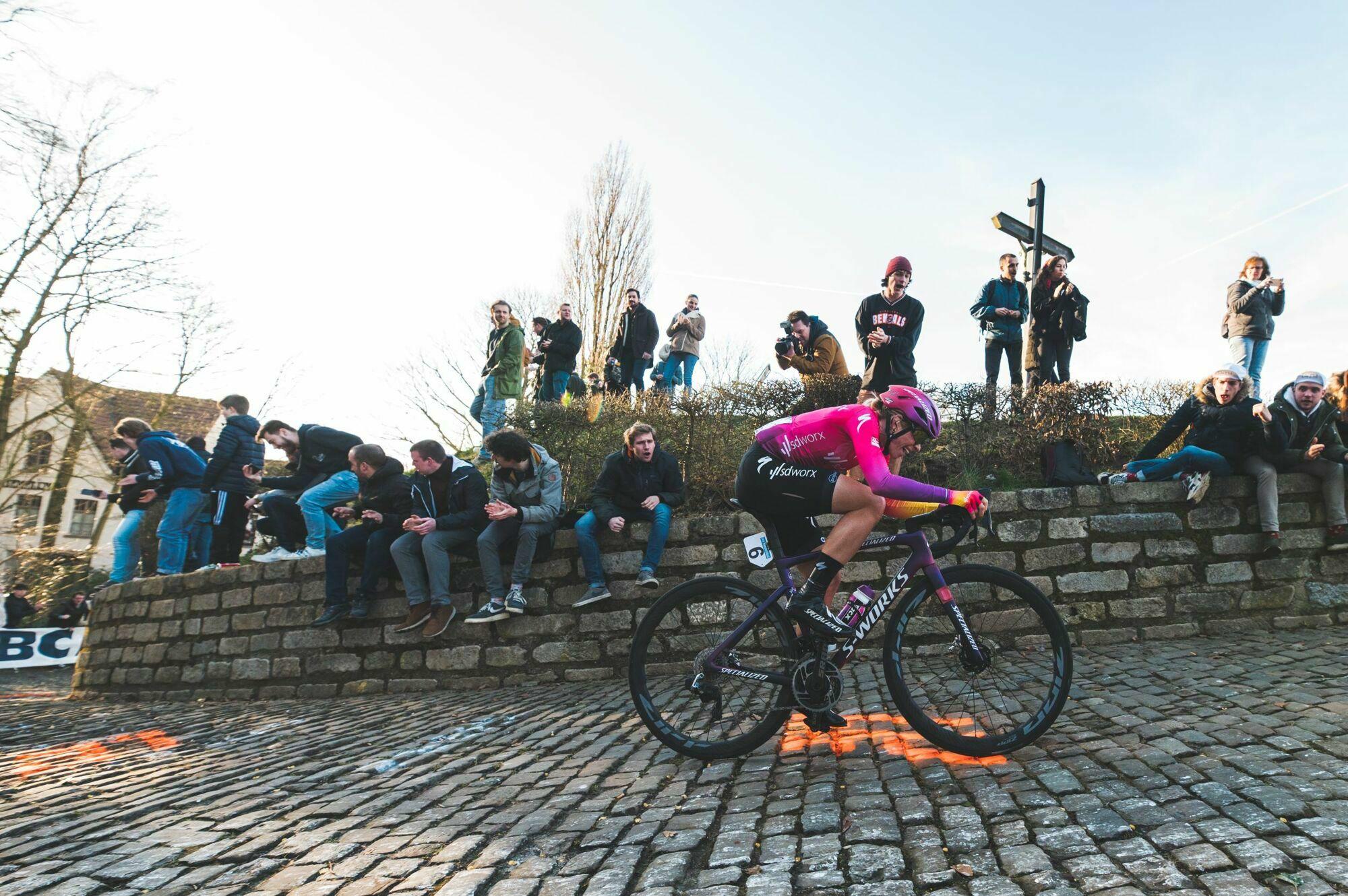 World champion Van Vleuten aiming for a record in Omloop het Nieuwsblad