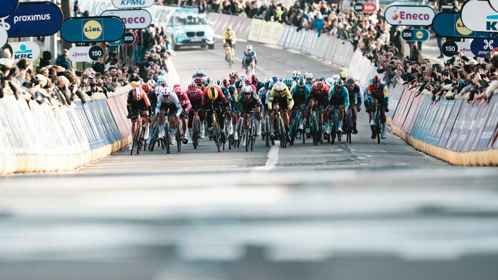 Tenbosse and Parikeberg in finale of Omloop het Nieuwsblad