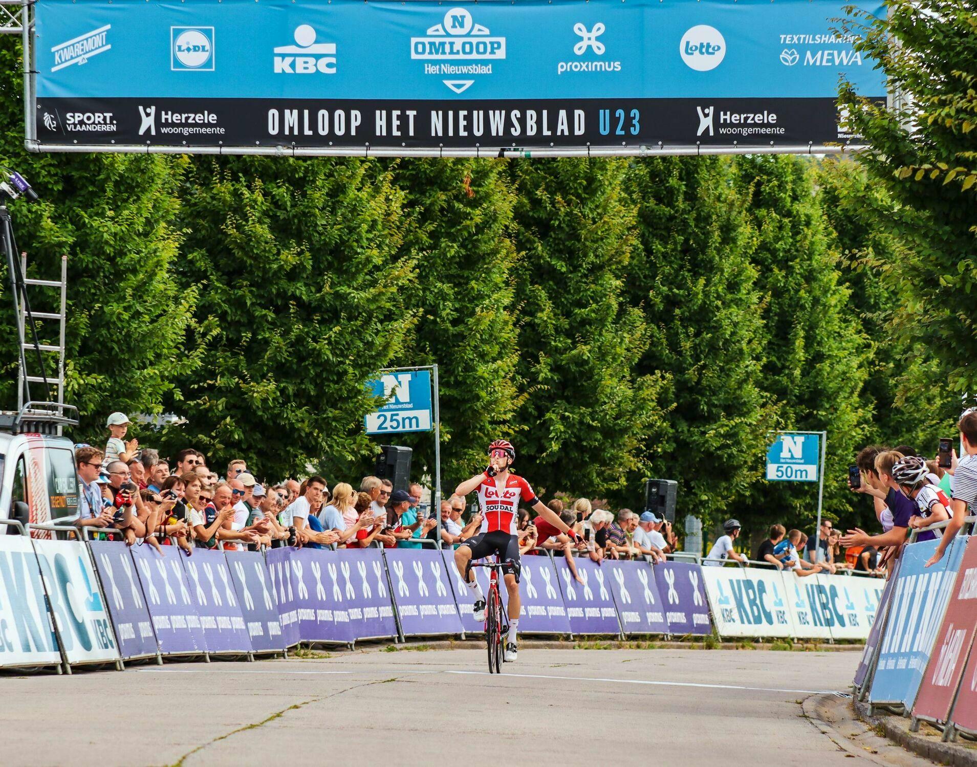 Home rider Luca Van Boven wins solo in Herzele