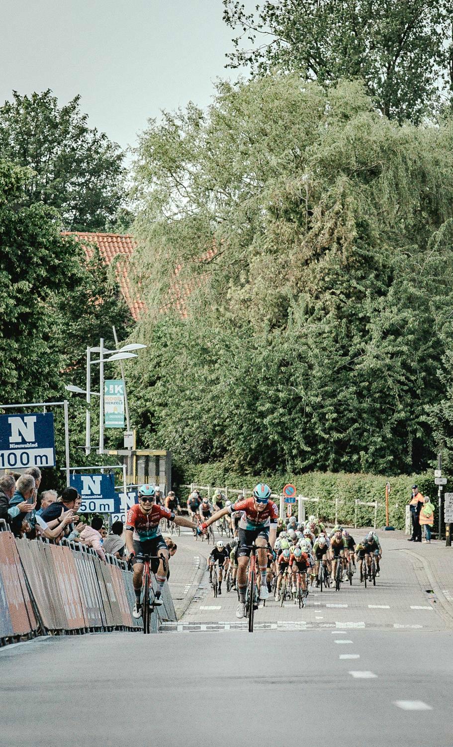 Robin Orins wint Omloop het Nieuwsblad U23